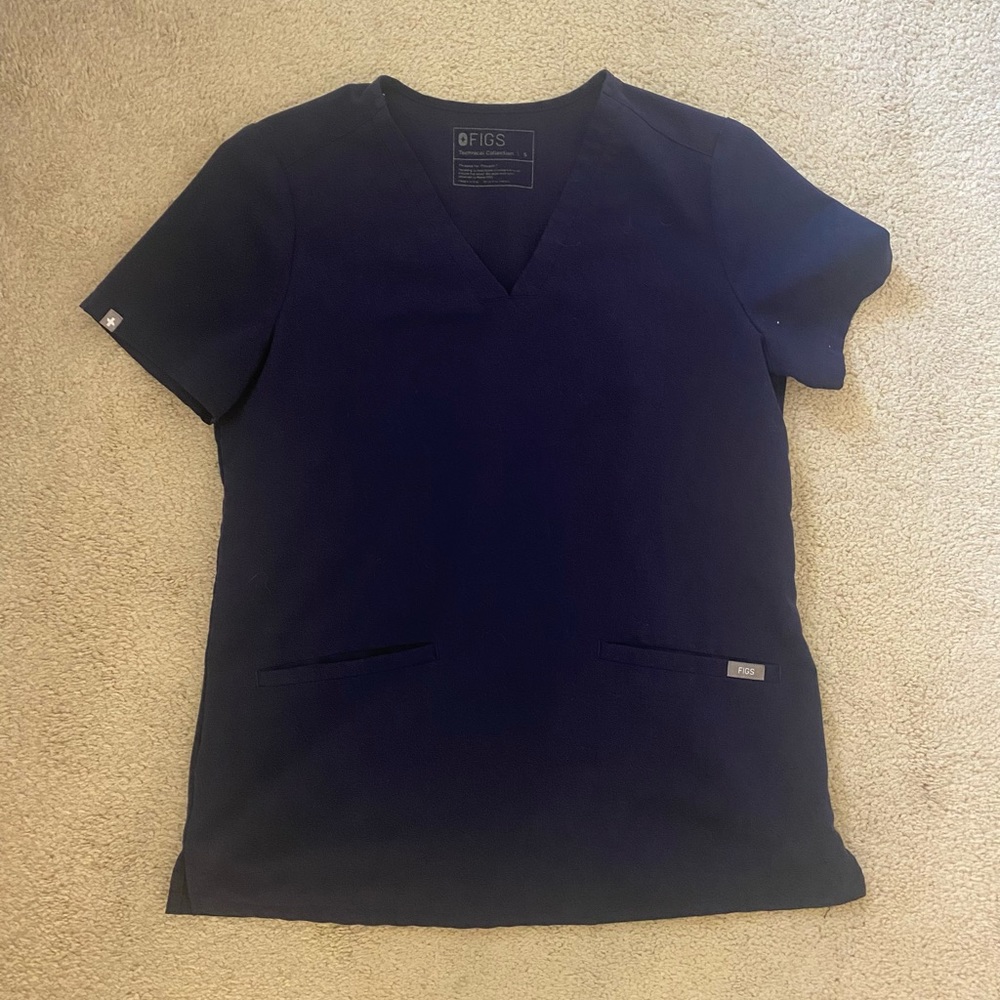 Figs Casma top size S & Yola skinny scrub pants size M tall